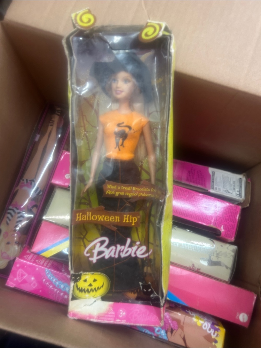 Nib Halloween hip Barbie